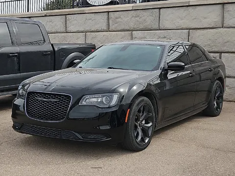 2023 Chrysler 300