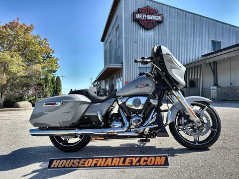 2025 Harley-Davidson® Street Glide