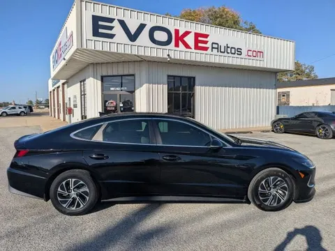 2022 Hyundai Sonata Hybrid