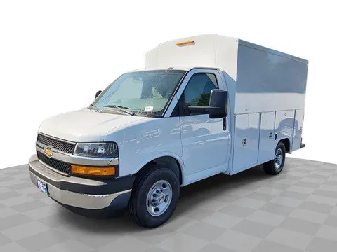 2026 Chevrolet Express Commercial Cutaway