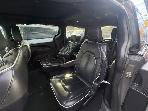 2025 Chrysler Pacifica