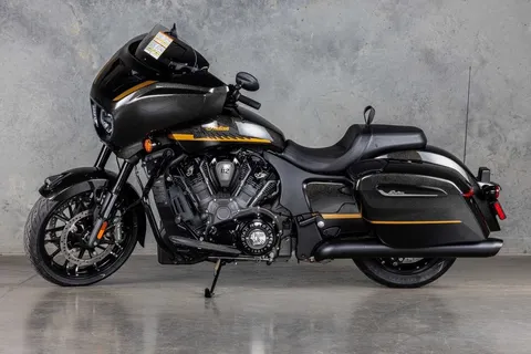 2026 Indian Motorcycle Chieftain PowerPlus Dark Horse + 112 & Audio Package