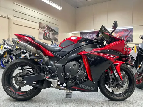 2013 Yamaha R1