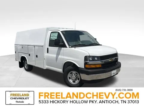 2026 Chevrolet Express Commercial Cutaway