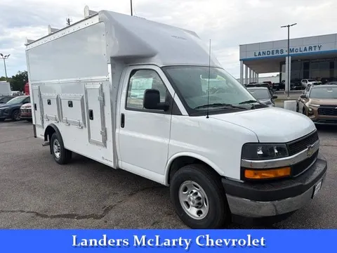 2026 Chevrolet Express Commercial Cutaway