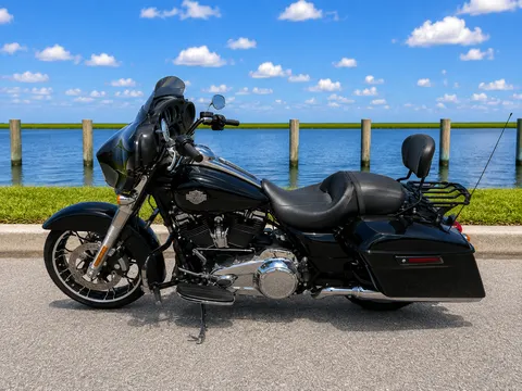 2021 Harley-Davidson Street Glide Special