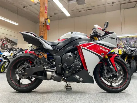 2012 Yamaha R1