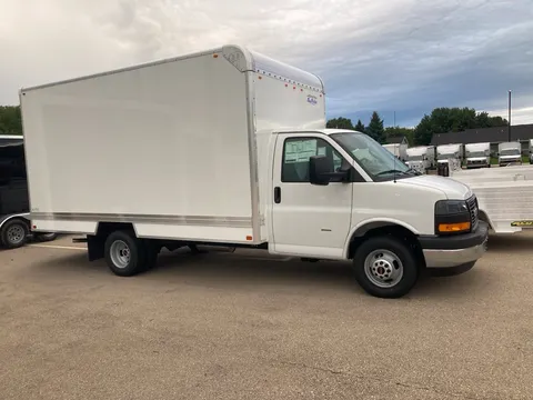 2026 GMC Savana Commercial Cutaway