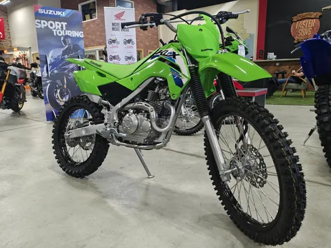 Kawasaki 2027 KLX140R F