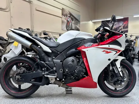 2009 Yamaha R1