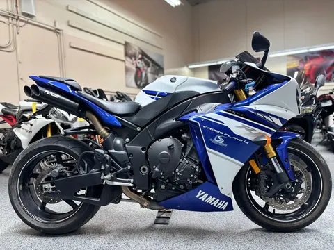 2014 Yamaha R1
