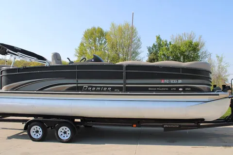 2012 Premier Marine Grand Majestic LTD 250