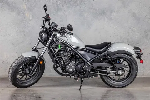 2026 Honda REBEL 300 E-CLUTCH